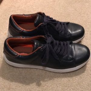 Hawks and Co navy sneakers